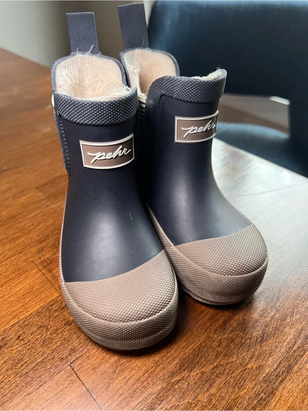 Pehr Toddler Kids 7 Waterproof Navy and Taupe Lined Rain Boots